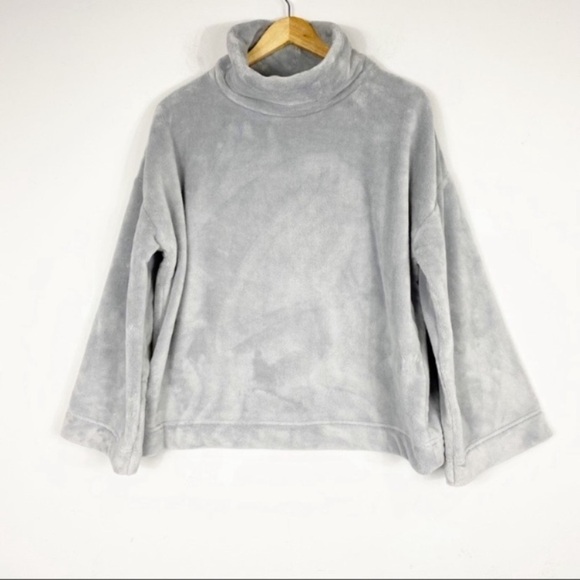 SOFT SURROUNDINGS Glacier Plush Fleece Pullover Cozy Gray Women's Sweater - Picture 5 of 11